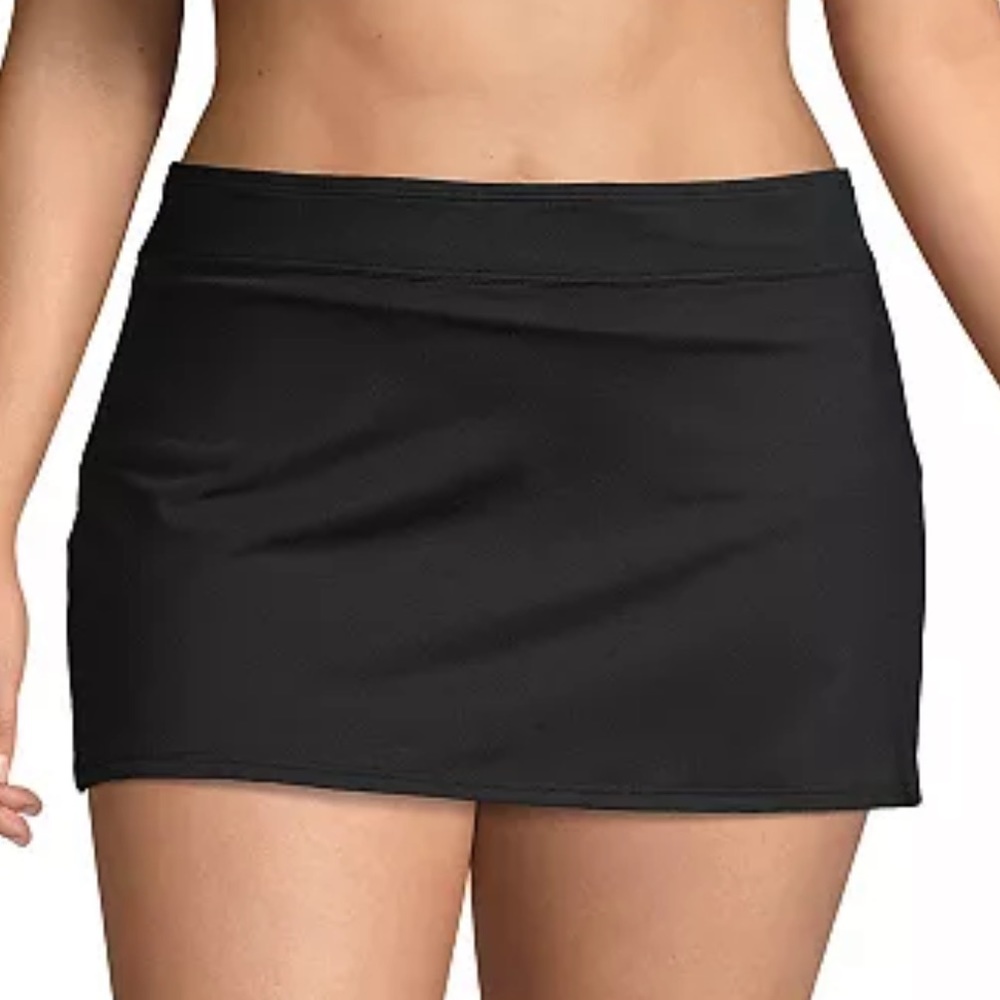 Lands’ End Black Mini Swim Skirt with attached panty Size 18W chlorine resistant